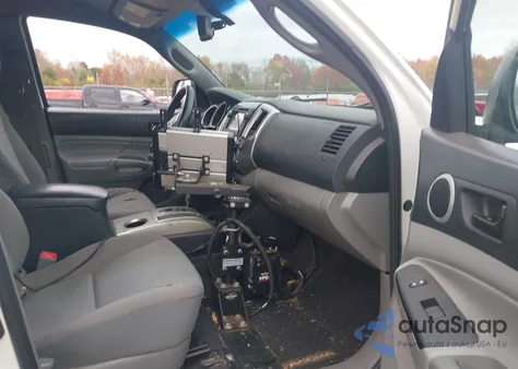 2013 Toyota Tacoma z USA, uszkodzony, nr VIN 5TFUX4EN0DX023056